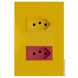 Conjunto Tomada Dupla 1 10a Mostarda + 1 20a Vermelho Horizontal 4x2 - RECTA MOSTARDA SATIN FOSCO